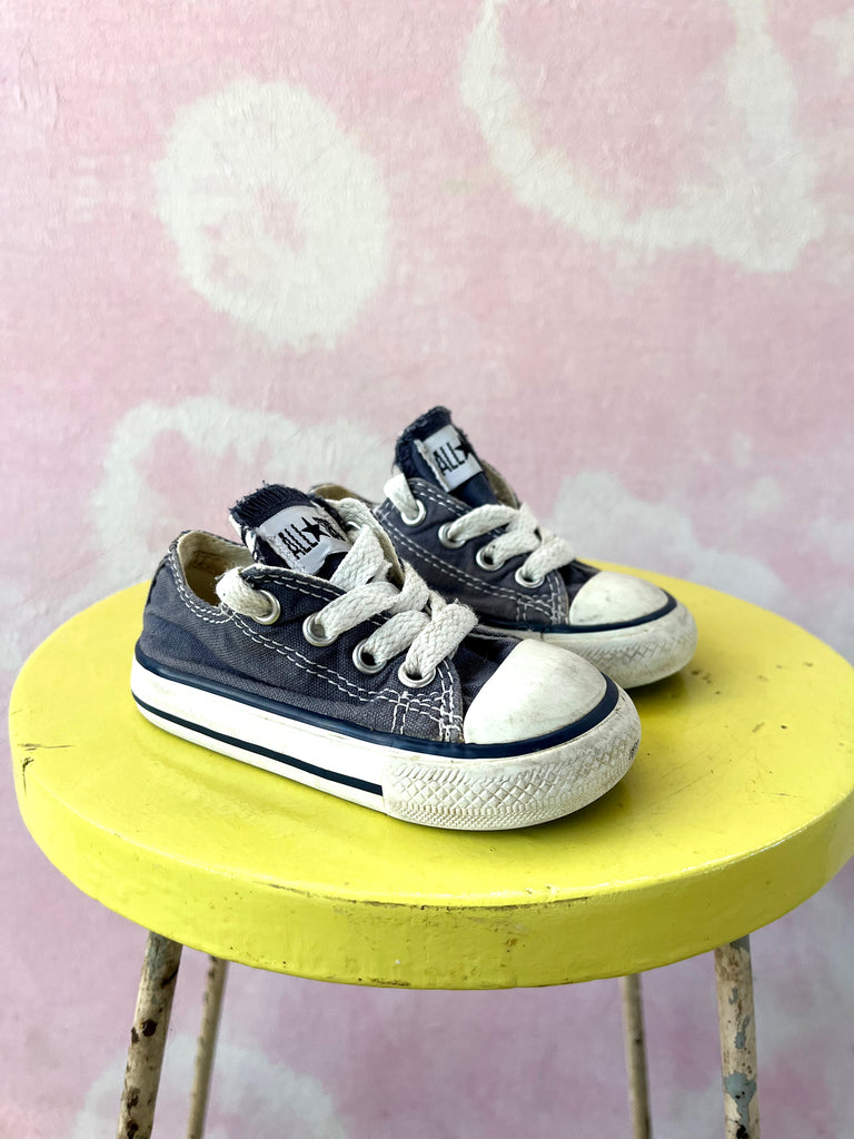 PRELOVED LIGHT BLUE CONVERSE - SIZE UK4