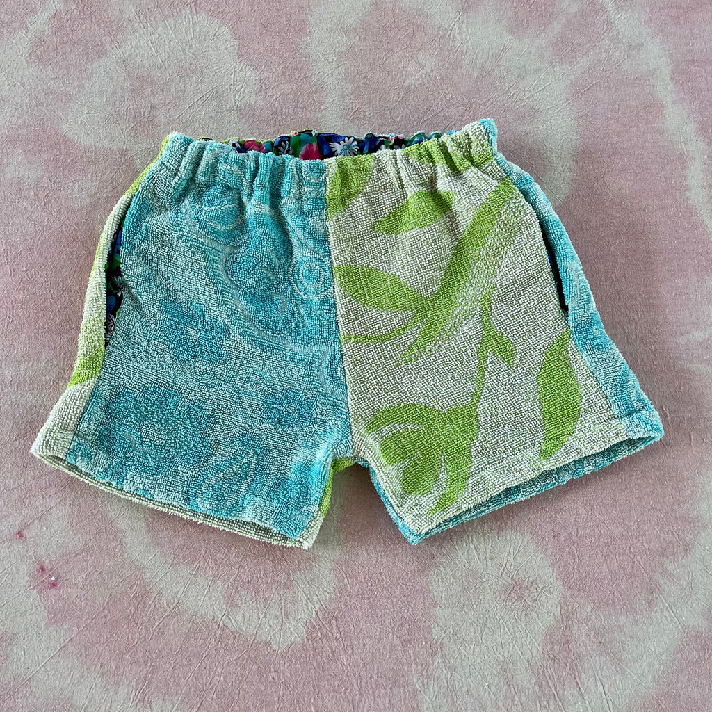 JOEY VINTAGE TOWEL SHORTS - 60'S GREEN/BLUE FLOWER - 4-5 YEARS