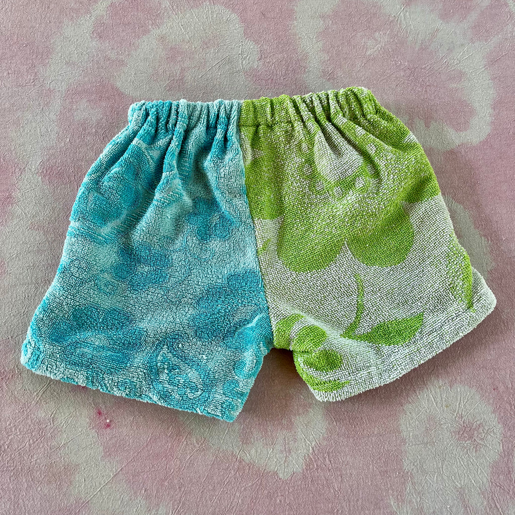 JOEY VINTAGE TOWEL SHORTS - 60'S GREEN/BLUE FLOWER - 4-5 YEARS