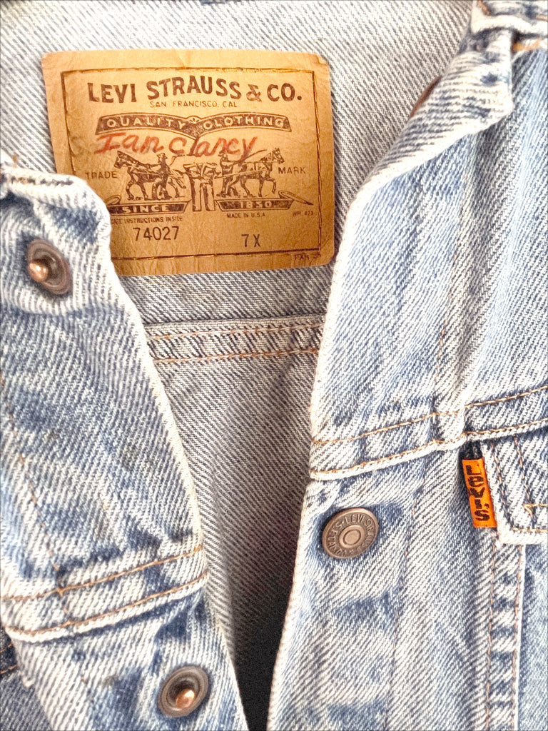 VINTAGE LEVIS DENIM JACKET - 70s/80s - 7 YEARS