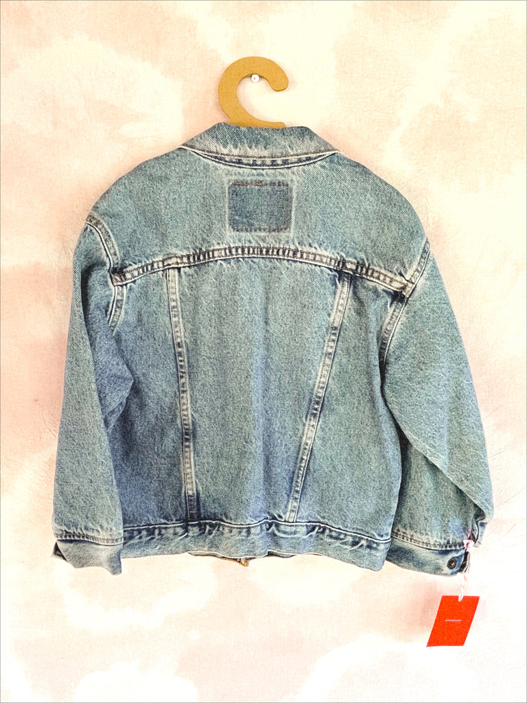 VINTAGE LEVIS DENIM JACKET - 70s/80s - 7 YEARS